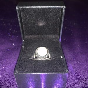 Nialaya Women’s Silver Ring with Mother of Pearl Stone